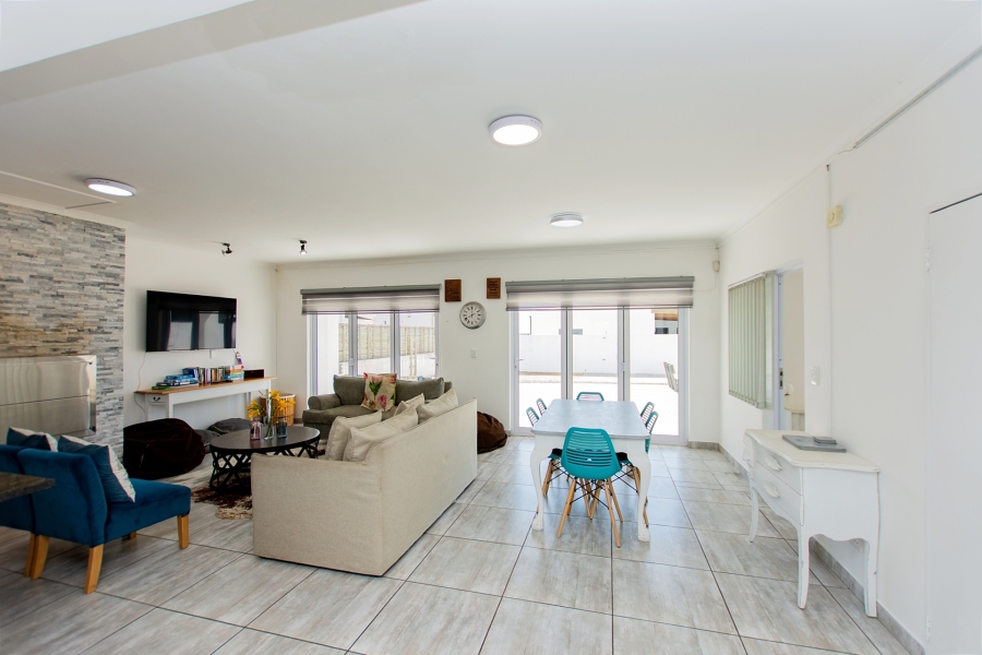 4 Bedroom Property for Sale in Britannia Bay Western Cape